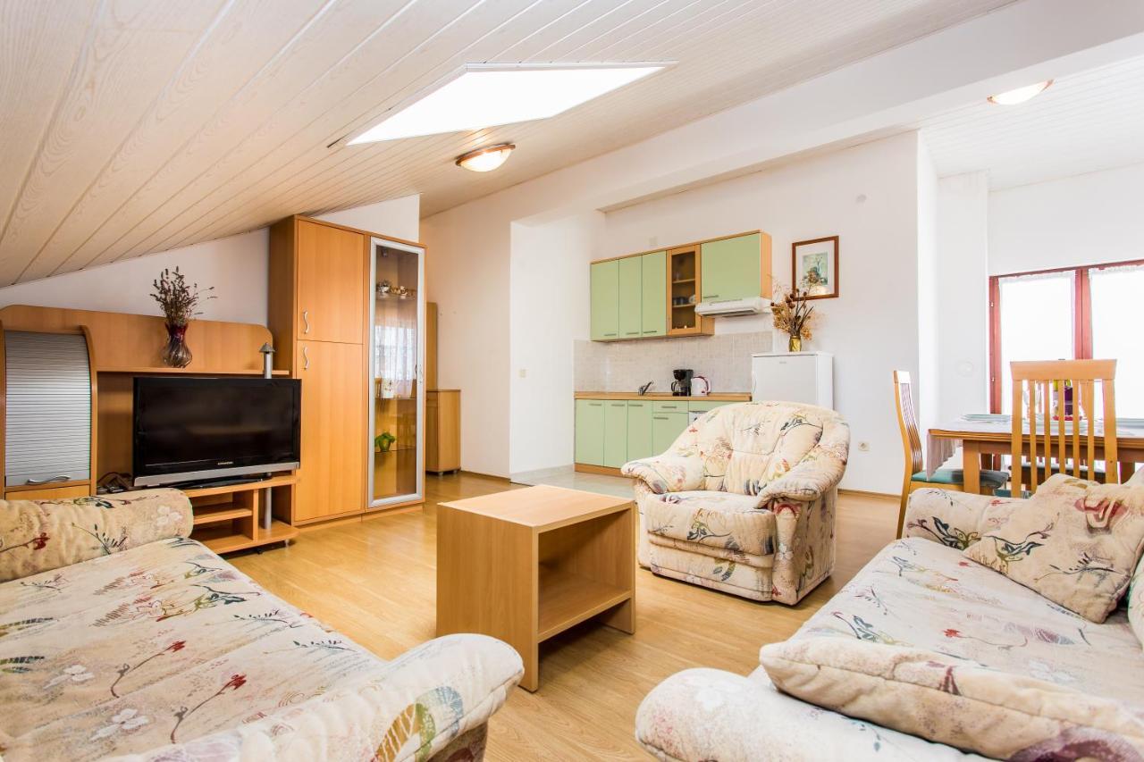 Guest House Lavanda 4 니바이스 외부 사진